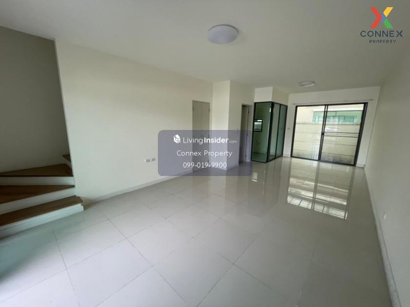 ขาย ทาวน์โฮม 3 ชั้น หมู่บ้าน ทาวน์อเวนิวส์เมิร์จ รัตนาธิเบศร์ ต่อเติมหลังบ้านสภาพใหม่ หน้าบ้านไม่ติดใคร CX-55727 (S) Loading...