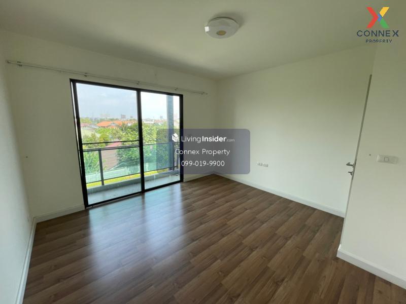 ขาย ทาวน์โฮม 3 ชั้น หมู่บ้าน ทาวน์อเวนิวส์เมิร์จ รัตนาธิเบศร์ ต่อเติมหลังบ้านสภาพใหม่ หน้าบ้านไม่ติดใคร CX-55727 (S) Loading...