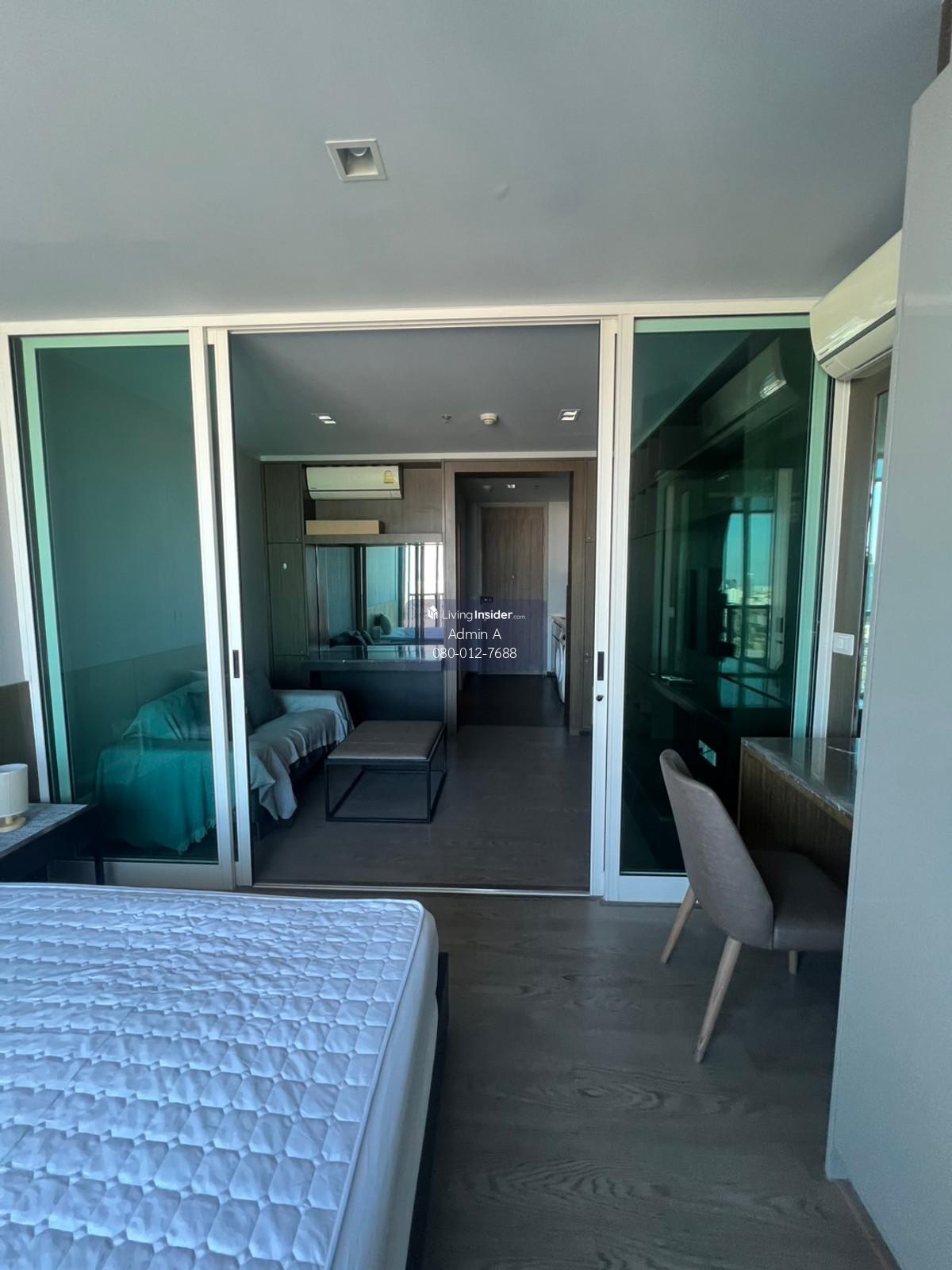 New condo for rent near MRT Rama 9, price 14,000 baht, only one room. Loading...