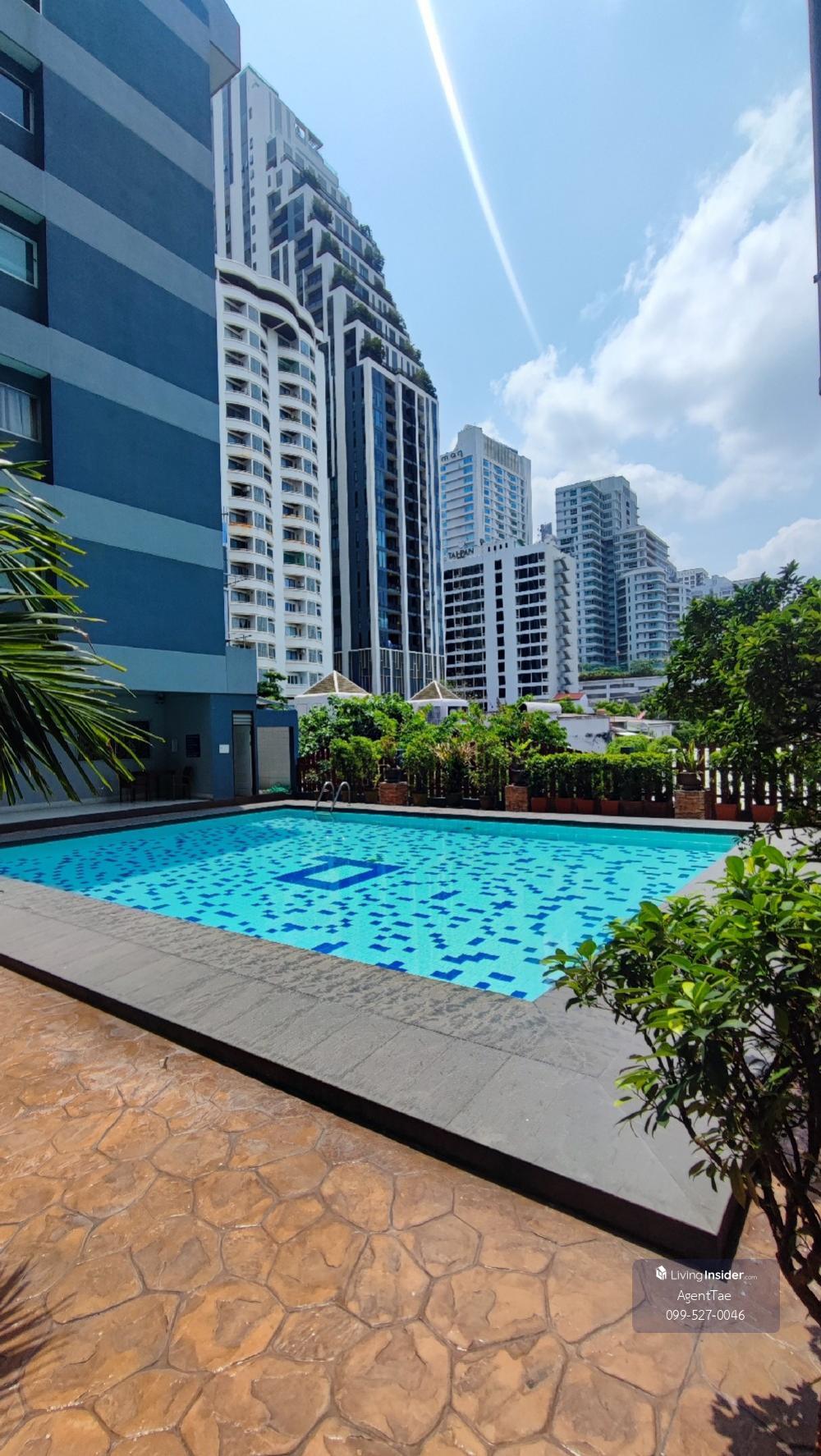 Condo For Rent,BTS Asoke, Sukhumvit 23,Prasanmit Condo, Soi Sukhumvit 23 Loading...