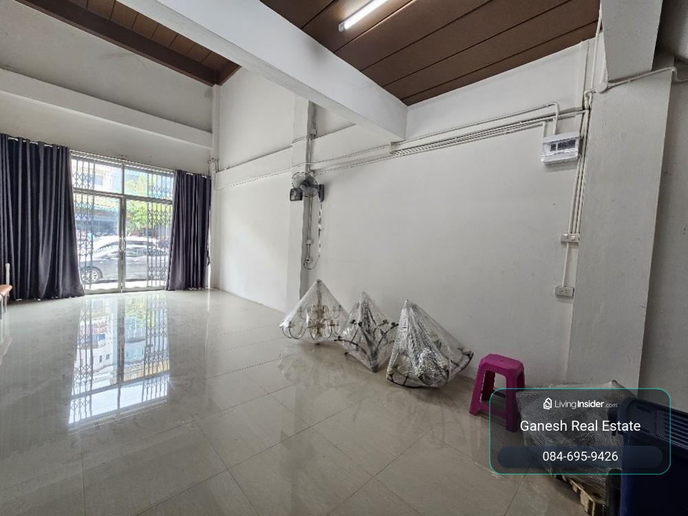 For Sale : ขายด่วน  ขายถูก พร้อมเข้าอยู่ @บางปู 54อาคารพาณิชย์ 3.9 ชั้น หลังมุม ขายเพียง 4.5 ล้านบาท  สภาพเยี่ยมมาก     🎉สายมู ต้องรู้ บ้านเลขที่ 128/4 เลขสวย เหมาะทำธุรกิจดีมาก พิกัดบางปู 54  ใกล้สถานีรถไฟฟ้าเคหะ เพียง 2 กิโลเมตร – รูปที่ 4