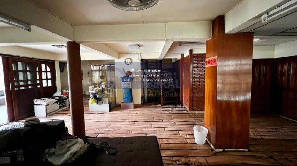 LTH9227 Commercial House FOR RENT in ฺBangna size 120 Sq.w. near BTS