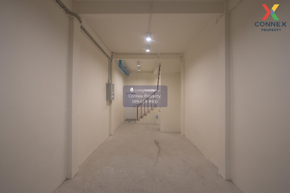 For Sale Commercial building 4 floors + 1 rooftop, Yaowarat - Charoen Krung - Rama 4. , Pom Prap , Pom Prap Sattruphai , Bangkok , CX-86205 Loading...