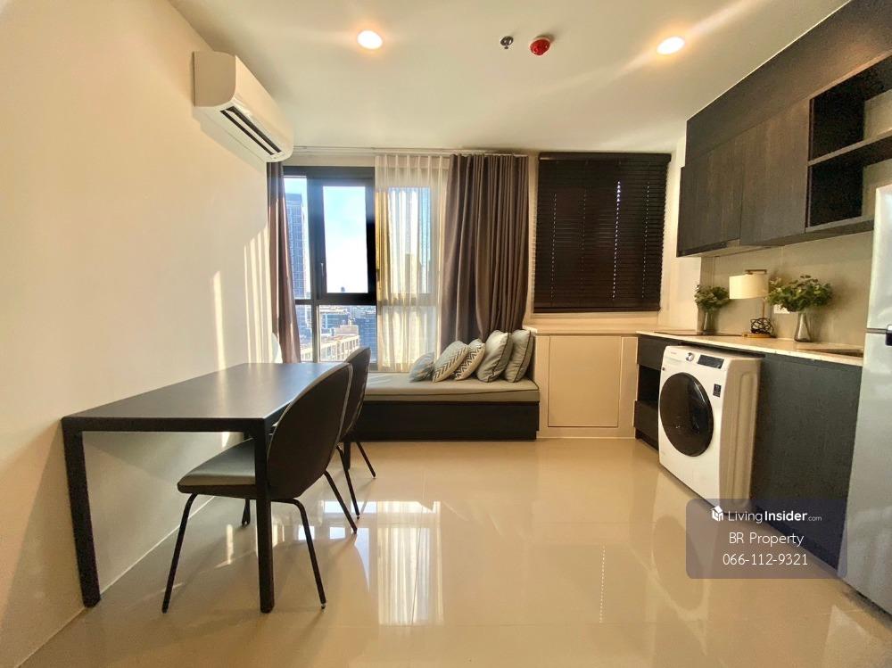 XT Huaikhwang, 1 Bed 1 Bath, Rental 17,000 Baht Loading...