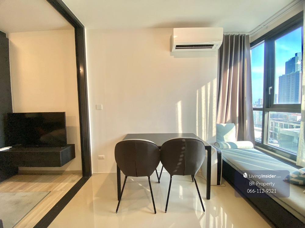 XT Huaikhwang, 1 Bed 1 Bath, Rental 17,000 Baht Loading...