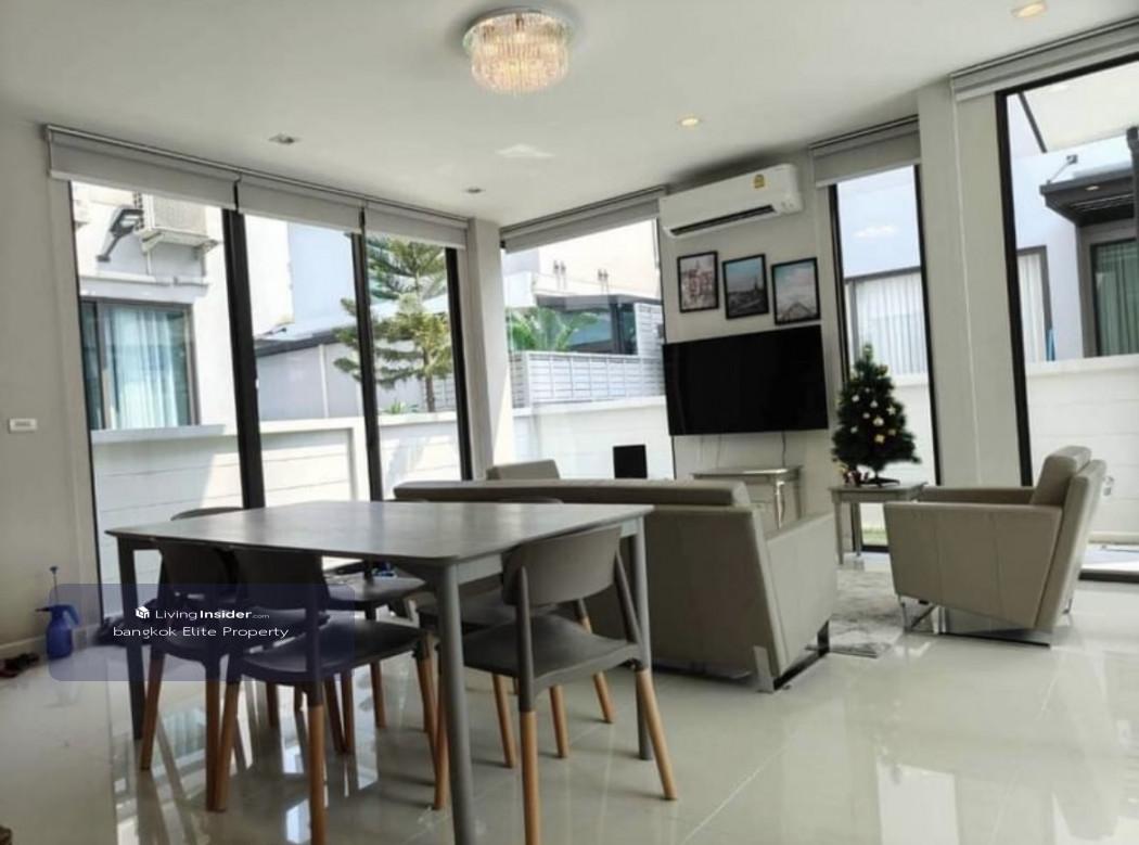 ให้เช่า บ้านกลางเมือง CLASSE เอกมัย – รามอินทรา 4 ห้องนอน พร้อมเฟอร์นิเจอร์ Loading...