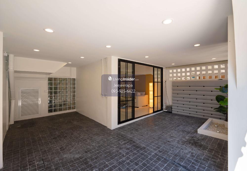 Baan Puengmee 5 (Zen Puengmee 5) renovated townhouse, Modern Tropical style, 2 bedrooms, 2 bathrooms, near BTS Bang Chak 900 m. Tell&Line : 0939256422 Loading...