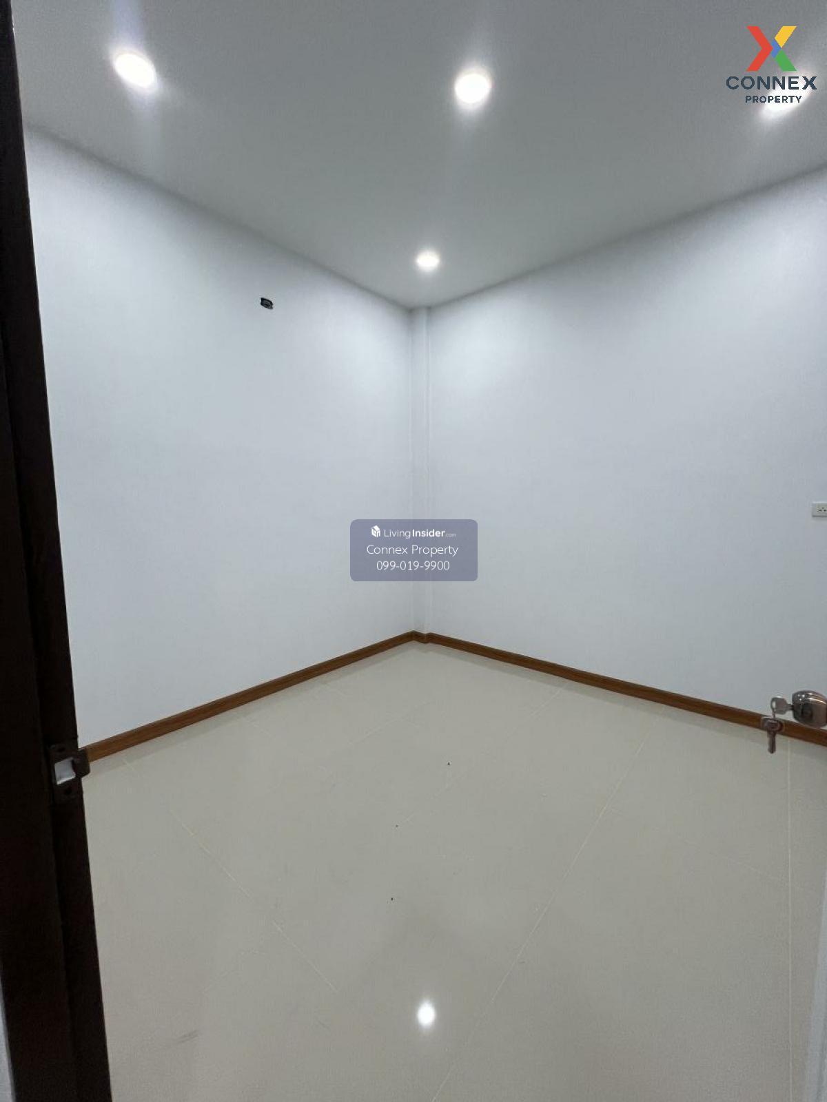 For Sale Townhouse/Townhome  , Mayuree House , Ban Khlong , Mueang Phitsanulok , Phitsanulok , CX-104597 Loading...