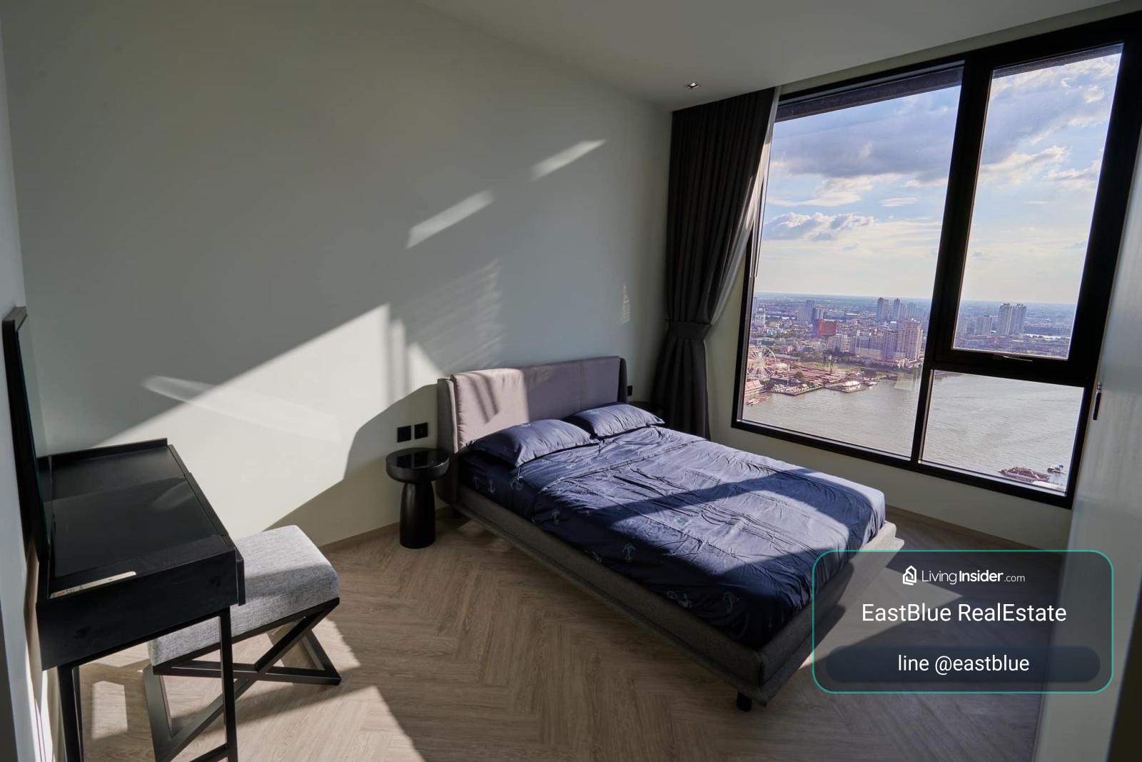 15/10/2026, รวมค่าโอน🌊 Riverside Luxury Condo at Chapter Charoennakhon 💎
- 2 Bed, 2 Bath | 78.8 sqm
- Sell: 18M THB | Rent: 68K THB/month 

✨Unrivaled River & City Views
🛍 Close to Central Amenities & Hospitals
💻 Mins to Krung Thon Buri BTS Station 064274 – รูปที่ 3