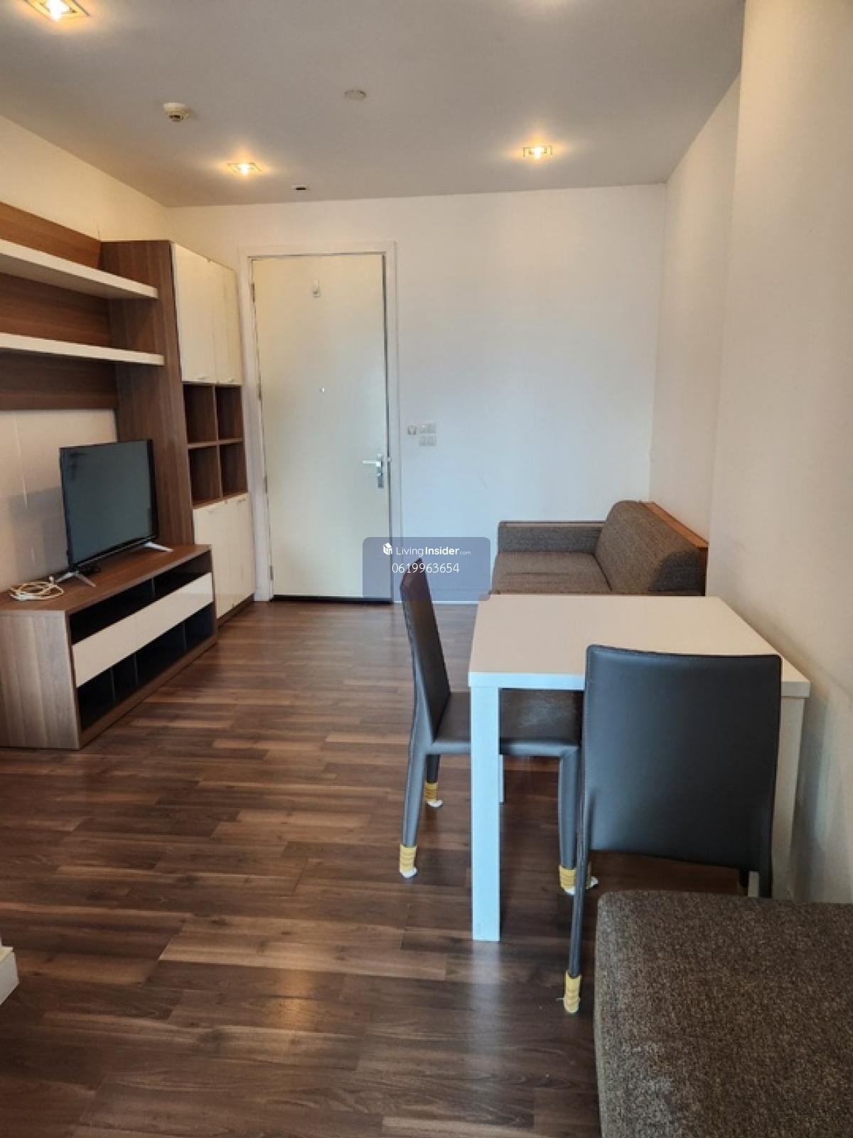 For rent :The Room Sukhumvit 62 Loading...