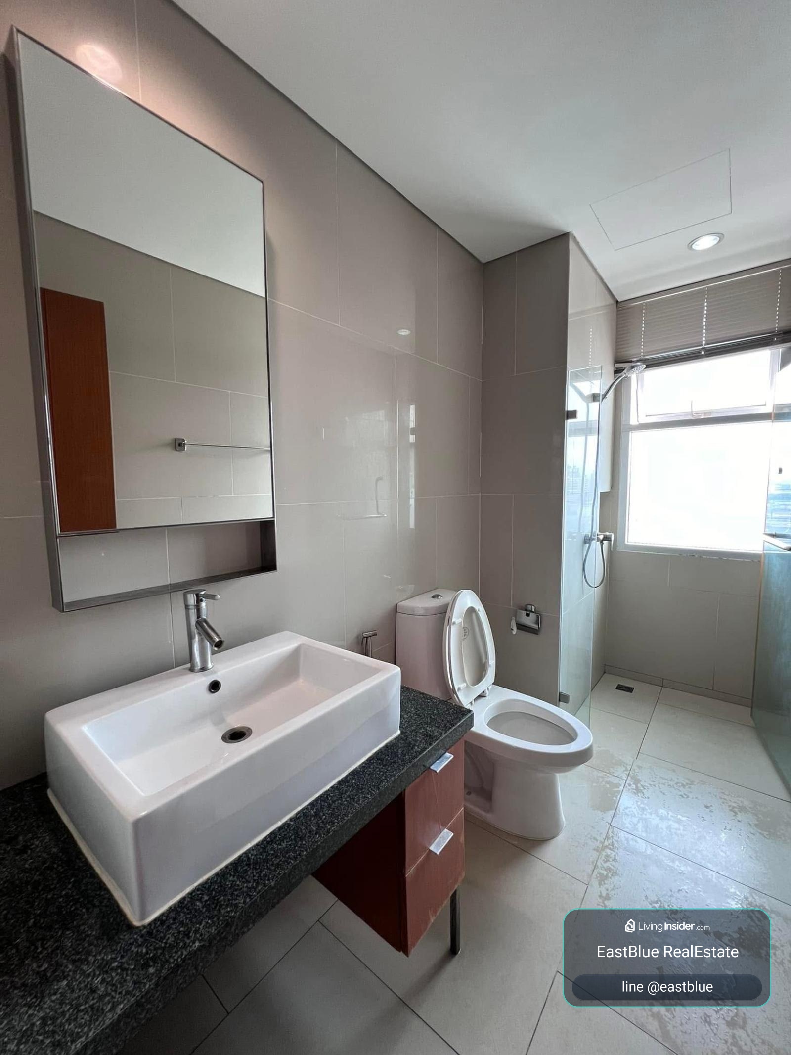 05/10/2026, Cozy 1-Bed Condo at Villa Sathorn 🏢
Rental Price: 18,000 THB/month 💰

Nearby BTS/MRT: Krung Thon Buri 🚇
Close to Sena Fest, Robinson, The Mall, and more! 🏪

Project Facilities: Pool, Gym, Sauna, and 24/7 Security 🏊‍♀️🏋️‍♂️🔑

EB-83085 064274888 – รูปที่ 3