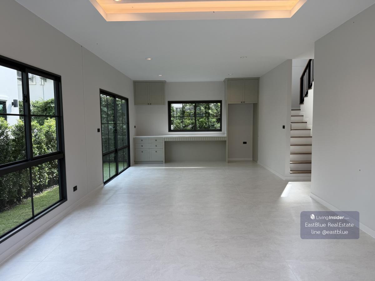 บ้านเดี่ยว 4 ห้องนอน สไตล์โมเดิร์นใหญ่ใจกลางบางนา เช่าหรือซื้อได้ เลือกความครบครันที่ Setthasiri Bangna KM.10 Loading...