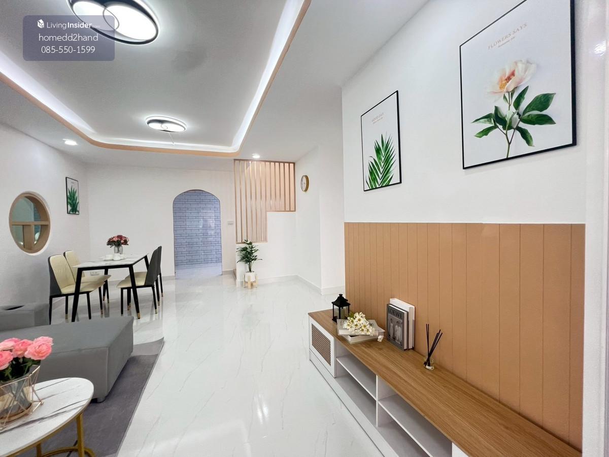 ขายทาวน์เฮ้าส์ห้องมุม 2 ชั้น พฤกษา 9 ซอย 49 รังสิต-คลอง 3 ขนาด 27.4 ตรว. มี 3 ห้องนอน 2 ห้องน้ำ รีโนเวทแล้ว ต่อเติมเต็ม ห้องครัว ที่จอดรถ ราคา  2,150,000.-  สินเชื่อฟรี  สนใจติดต่อ 085-550-1599 Loading...