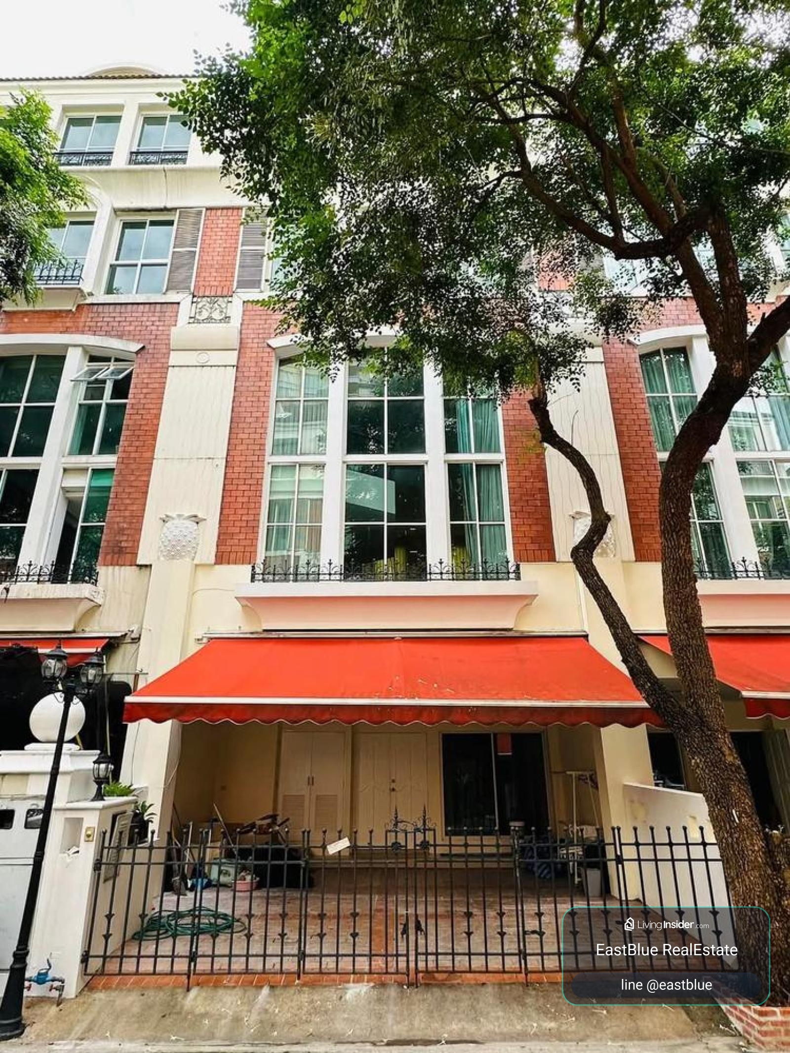 Luxury 5-Bed Townhome in Thonglor – Modern Living Near BTS  
Spacious 400 sqm Home Opposite J Avenue – Safe & Family-Friendly Area 0642748883 – รูปที่ 2
