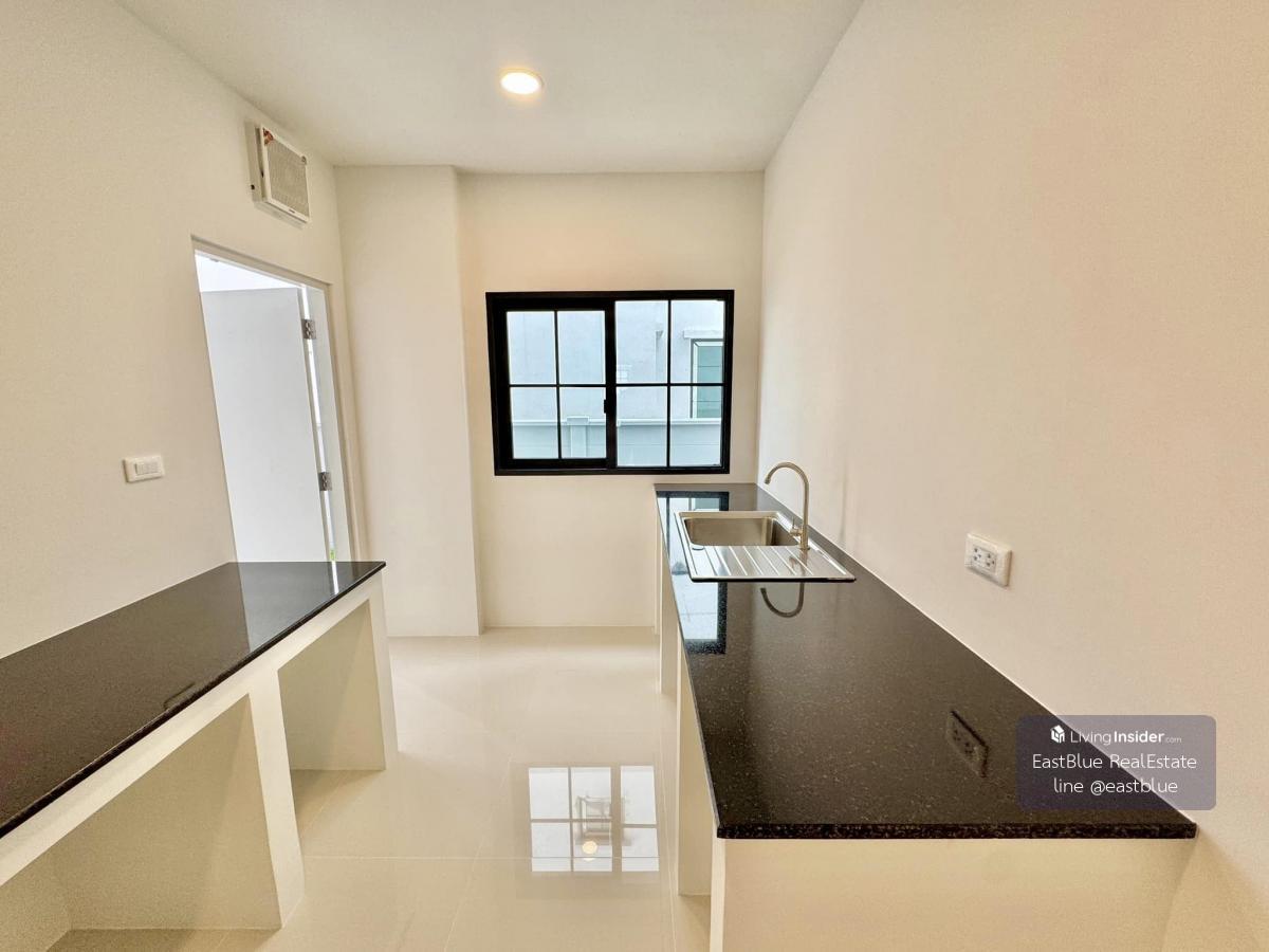 Centro Bangna 2 คอนโดหรู 4 ห้องนอน ใกล้เมกะบางนา Centro Bangna 2 Luxury 4 Bed Condo Near Mega Bangna ขายด่วน 13.5 ล้าน คอนโดหรู 265 ตรม. 4 ห้องนอน 5 ห้องน้ำ Sale Urgent 13.5 MB 265 sqm 4 Bed 5 Baht Loading...