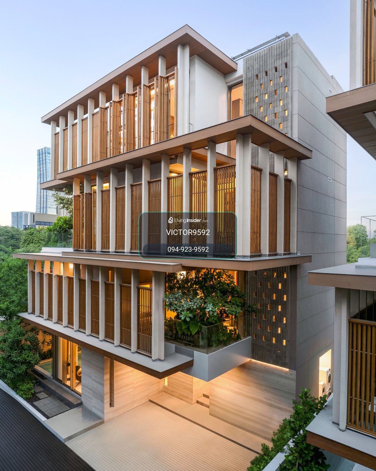 นิยามใหม่ของความหรูหราใจกลางอารีย์ | บนทำเลที่เป็นที่สุดของ "Privacy & Prestige" บ้านเดี่ยวหรูระดับ Super Luxury หลังมุม ตกแต่งครบ   ขนาด 3.5 ชั้น  มาพร้อมสระว่ายน้ำส่วนตัวและยิมในบ้าน โดดเด่นของดีไซน์ Double Volume ที่ให้ความรู้สึกโอ่โถง  – รูปที่ 4