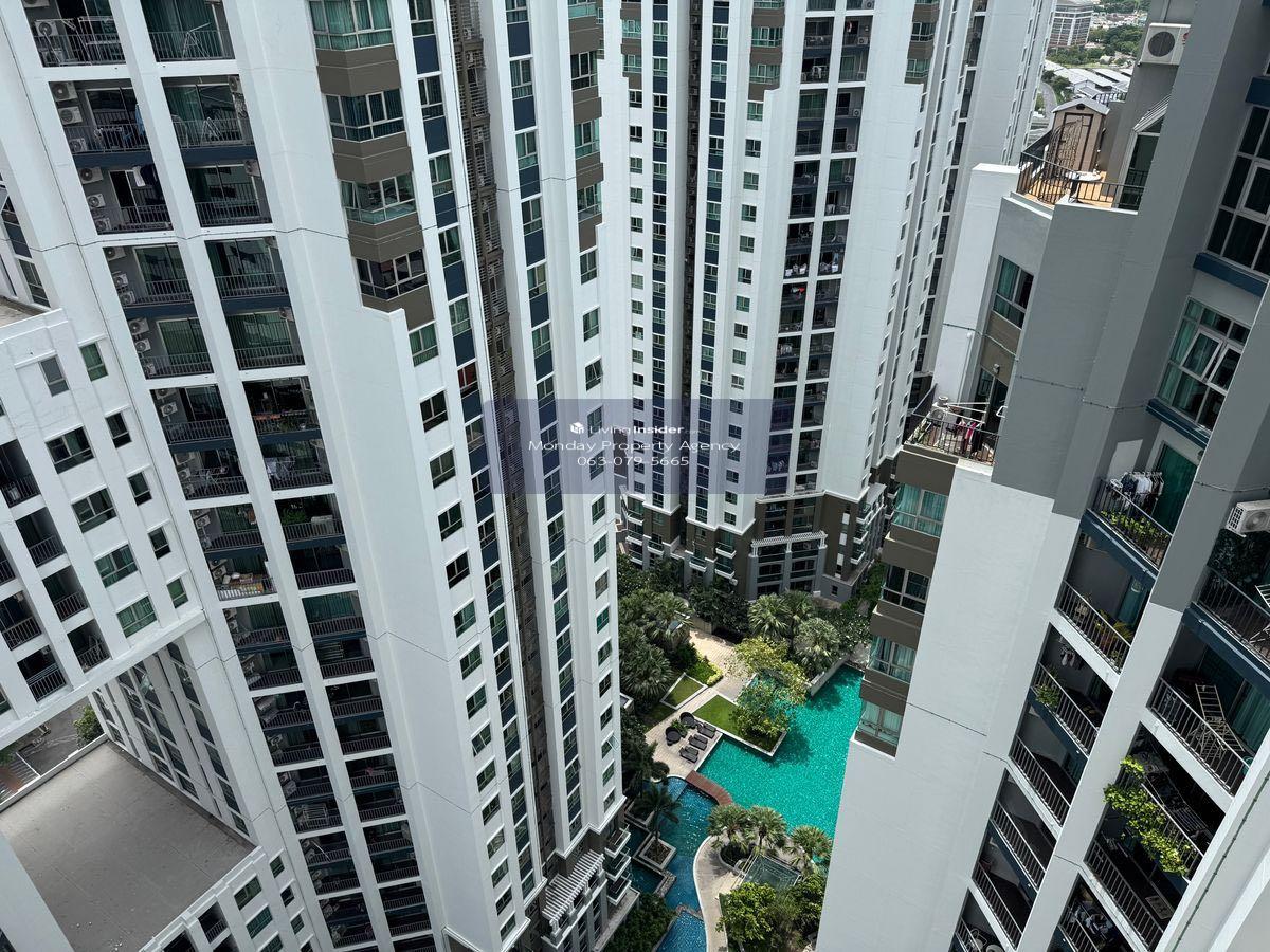 The room is actually available. Hot !!  Belle Grand Rama 9 is MRT and Central Rama 9. Loading...