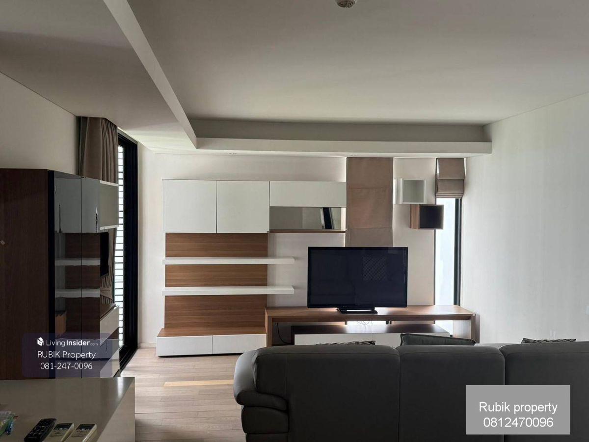 ✨ ให้เช่าคอนโดหรู Mode Sukhumvit 61 ✨ Rare Unit | พื้นที่กว้าง อยู่ใจกลางสุขุมวิท (RB1029) Loading...