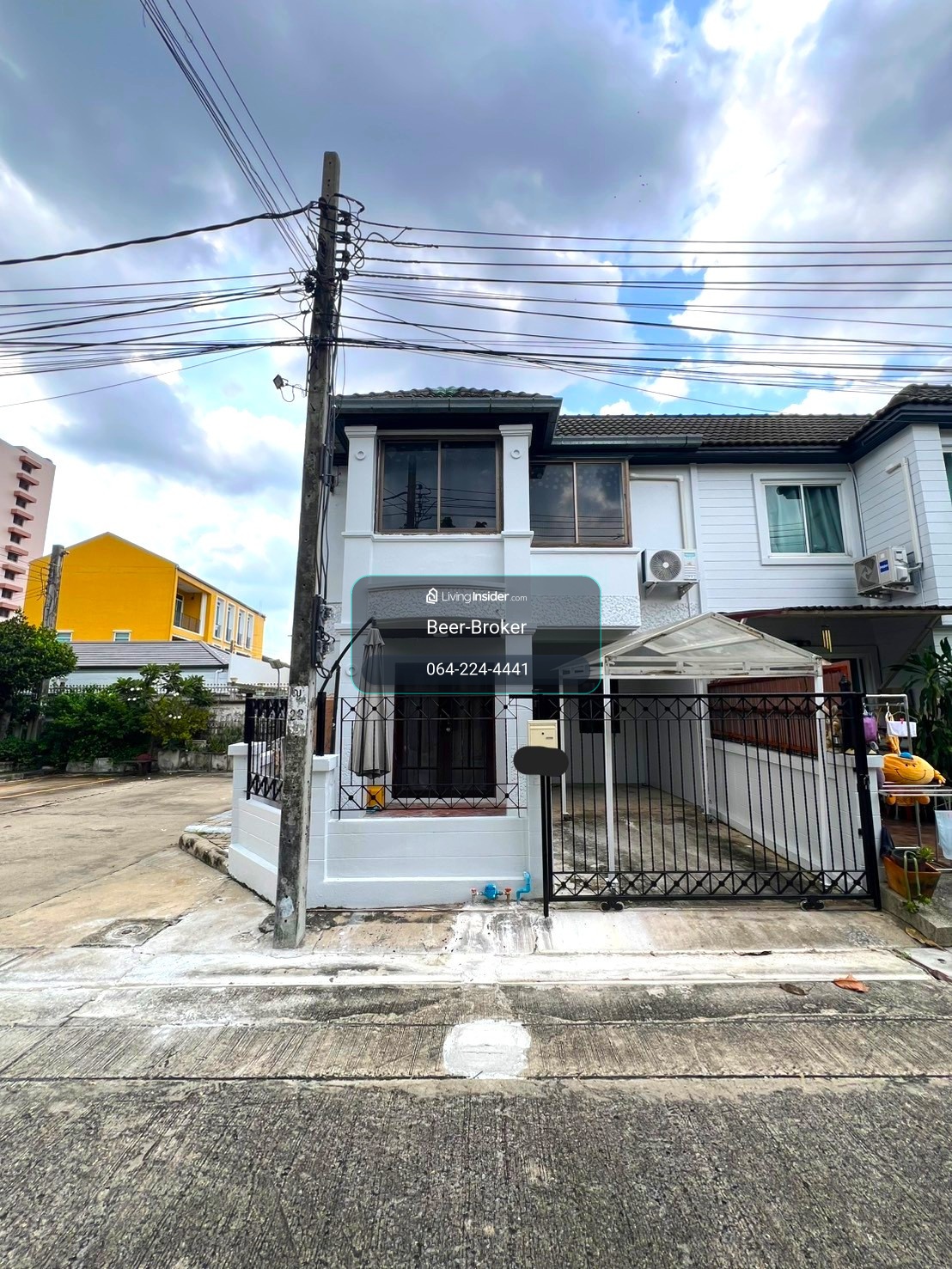 Newly renovated 2-story corner house for rent. 2 bedrooms, 2 bathrooms, fully furnished. Near Kasemrad Prachachuen Hospital.  – รูปที่ 2