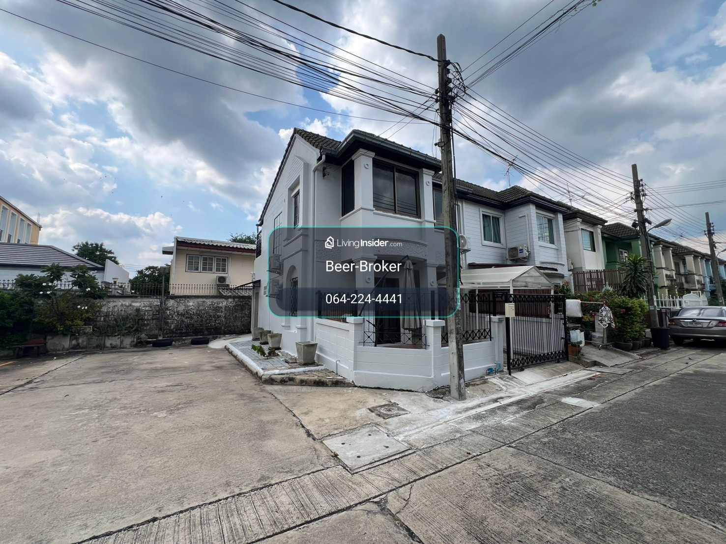 Newly renovated 2-story corner house for rent. 2 bedrooms, 2 bathrooms, fully furnished. Near Kasemrad Prachachuen Hospital.  – รูปที่ 4