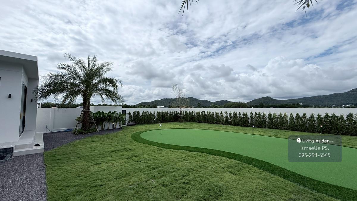 Pool Villa Hua Hin, which comes with a private golf course and a mountain view of half rai Loading...