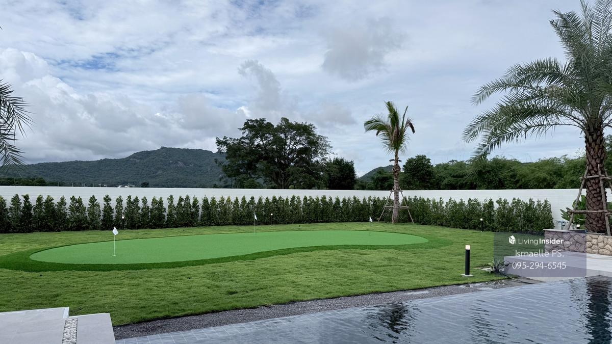 Pool Villa Hua Hin, which comes with a private golf course and a mountain view of half rai Loading...