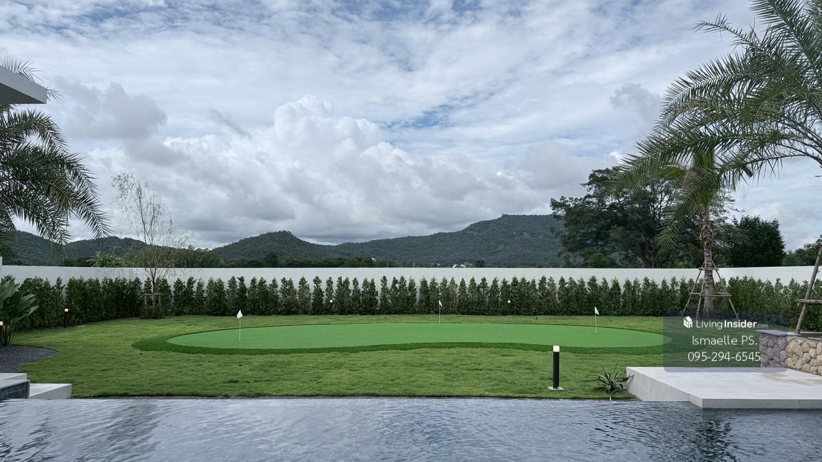 Pool Villa Hua Hin, which comes with a private golf course and a mountain view of half rai Loading...