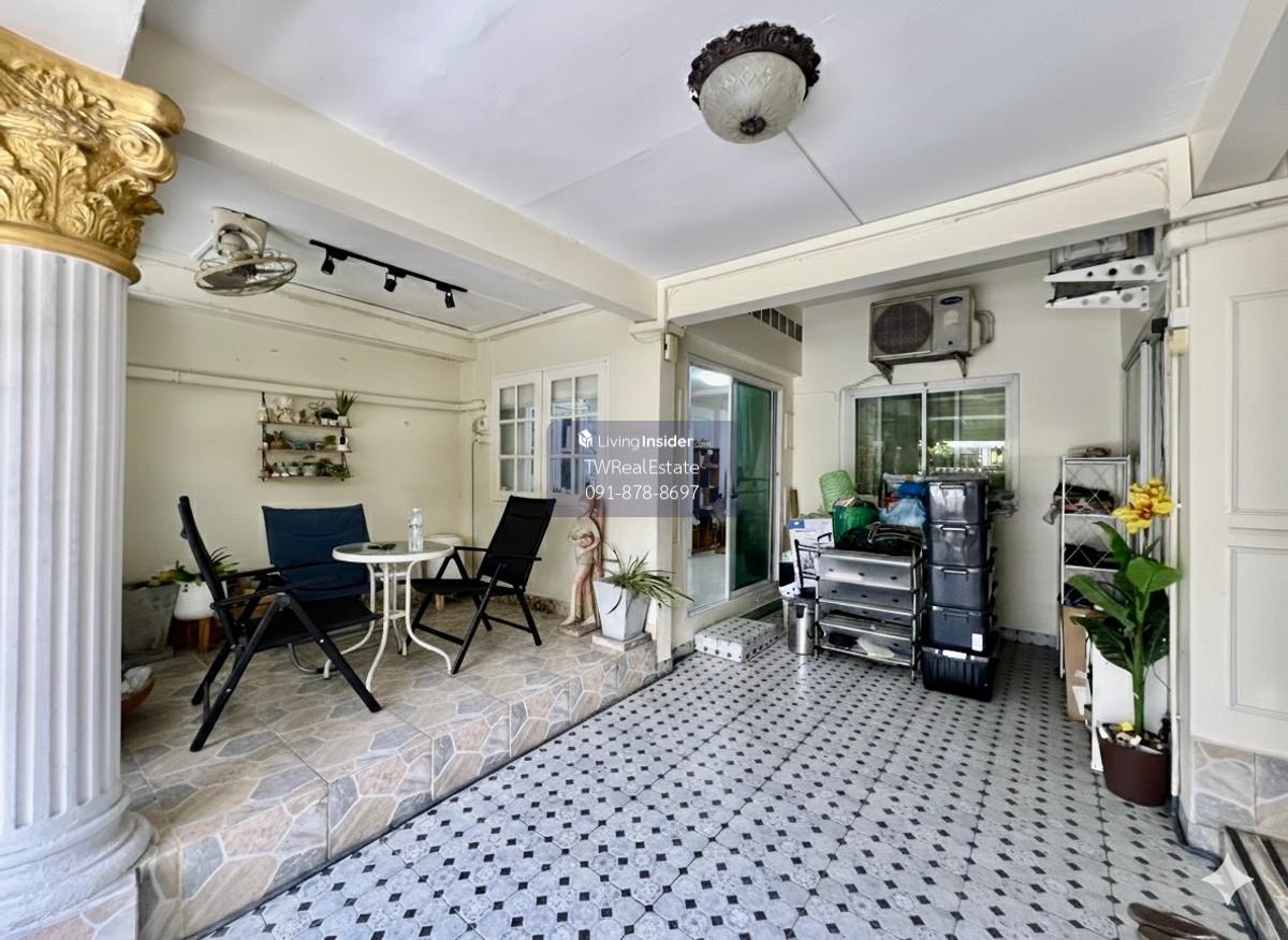 ขายบ้านเดี่ยว รีโนเวทใหม่ทั้งหลัง หมู่บ้านกิตตินิเวศน์ ซอยรามคำแหง 68 บ้านขนาดใหญ่ ทำเลดี พื้นที่ใช้สอยกว้าง เหมาะสำหรับอยู่อาศัยหรือทำโฮมออฟฟิศ Loading...