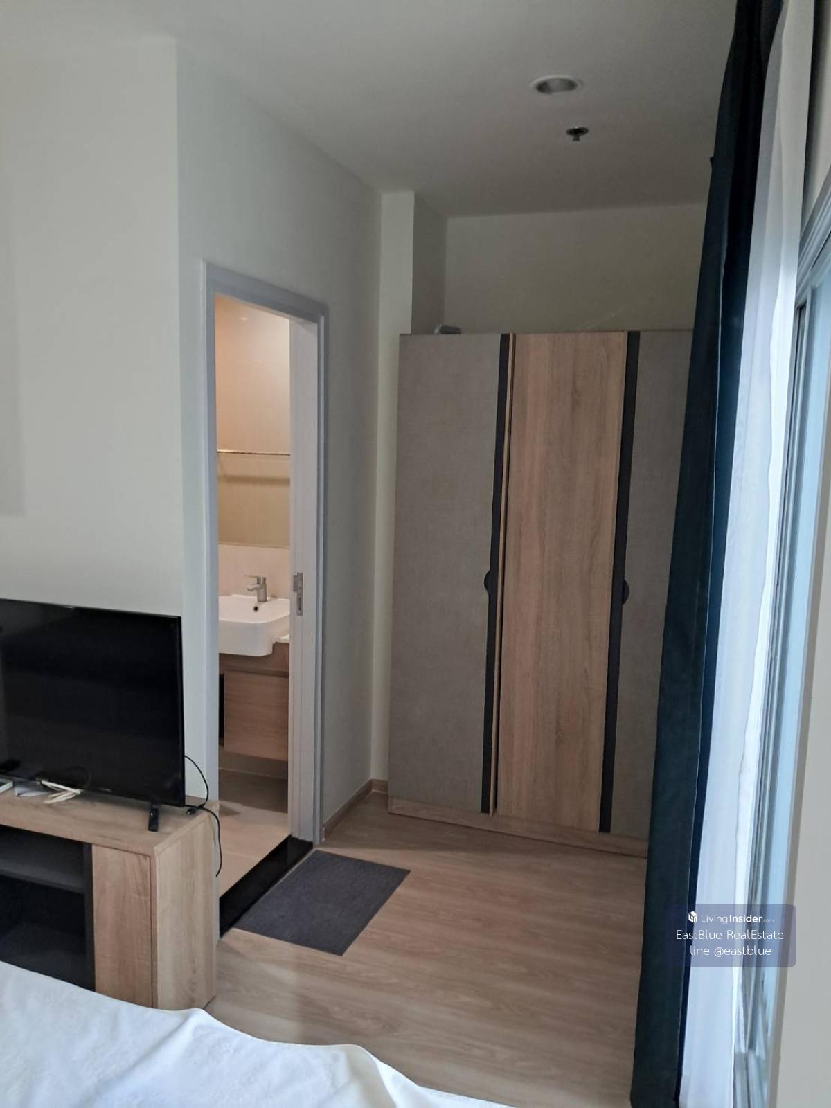 ราคาจริงรวมค่าใช้จ่ายแล้วคอนโด Studio พร้อมอยู่ ใกล้ MRT ศูนย์วัฒนธรรม! ราคาพิเศษ 2.7 ล้าน ที่ Noble Revolve Ratchada! Loading...