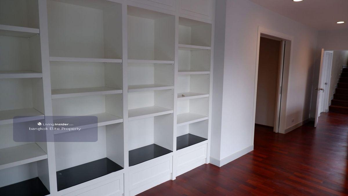 ขาย/ให้เช่า บางกอก บูเลอวาร์ด พระราม9 ศรีนครินทร์ ติด wellington College 5 ห้องนอน พร้อมเฟอร์ Loading...