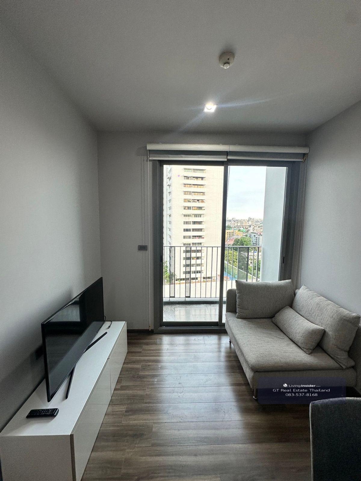 CEIL BY SANSIRI Condo is convenient to travel near the BTS Skytrain. There is a beautiful room shuttle, complete furniture !! Loading...