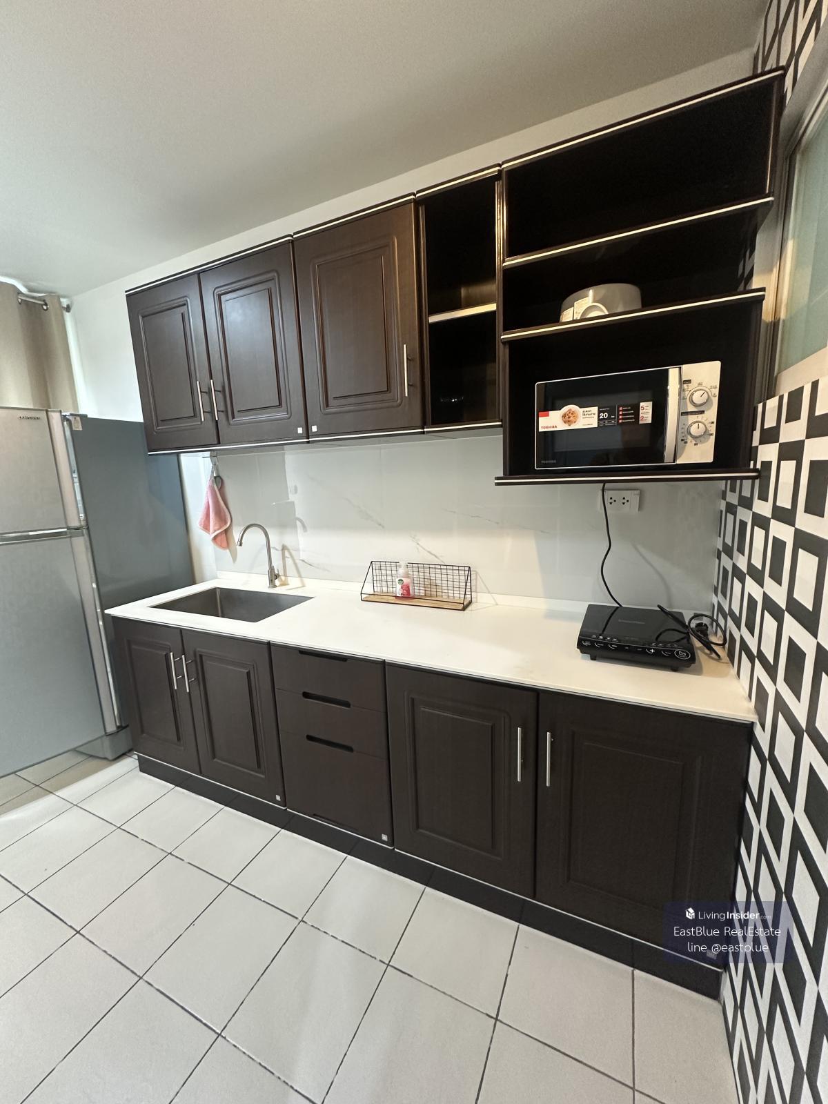 Chill out life near MRT Huai Khwang! Condo 1 bedroom 16,000 baht/month, ready to move in immediately. Loading...