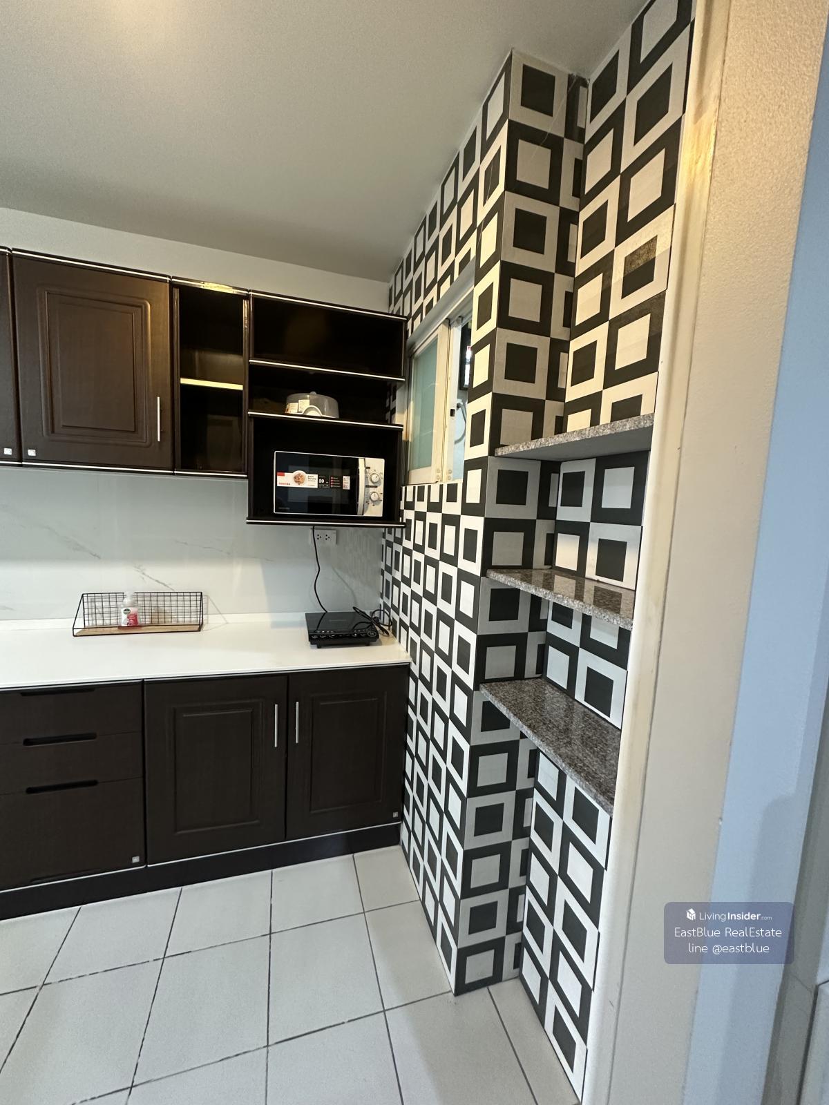 Chill out life near MRT Huai Khwang! Condo 1 bedroom 16,000 baht/month, ready to move in immediately. Loading...