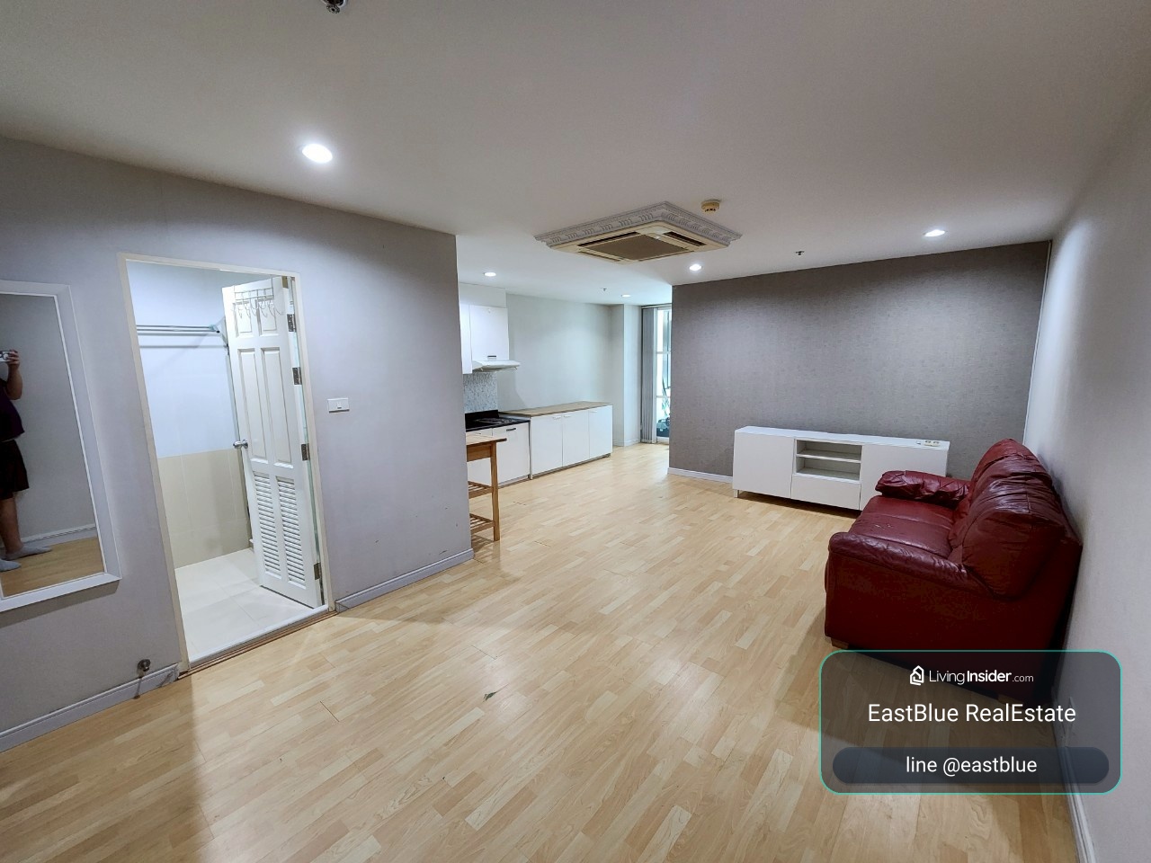Condo Sukhumvit Living Town 1 bedroom near BTS Asoke
Price 4.99 million THB with swimming pool and fitness. Start a luxurious life in the city center! – รูปที่ 4