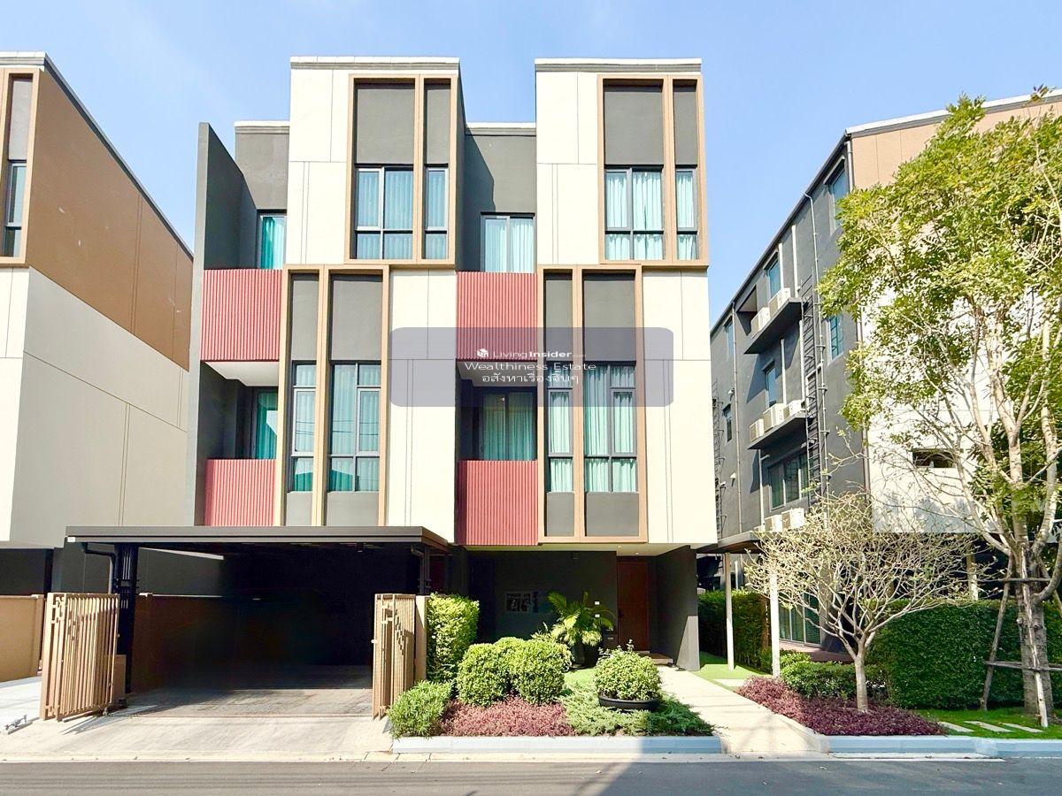 Baan Klang Muang Classe Sukhumvit 77 3-storey luxury European-style townhome in the heart of Onnut 📞 092-690-5445 For sale only 13.9 MB — near BTS with high rental yield* Loading...