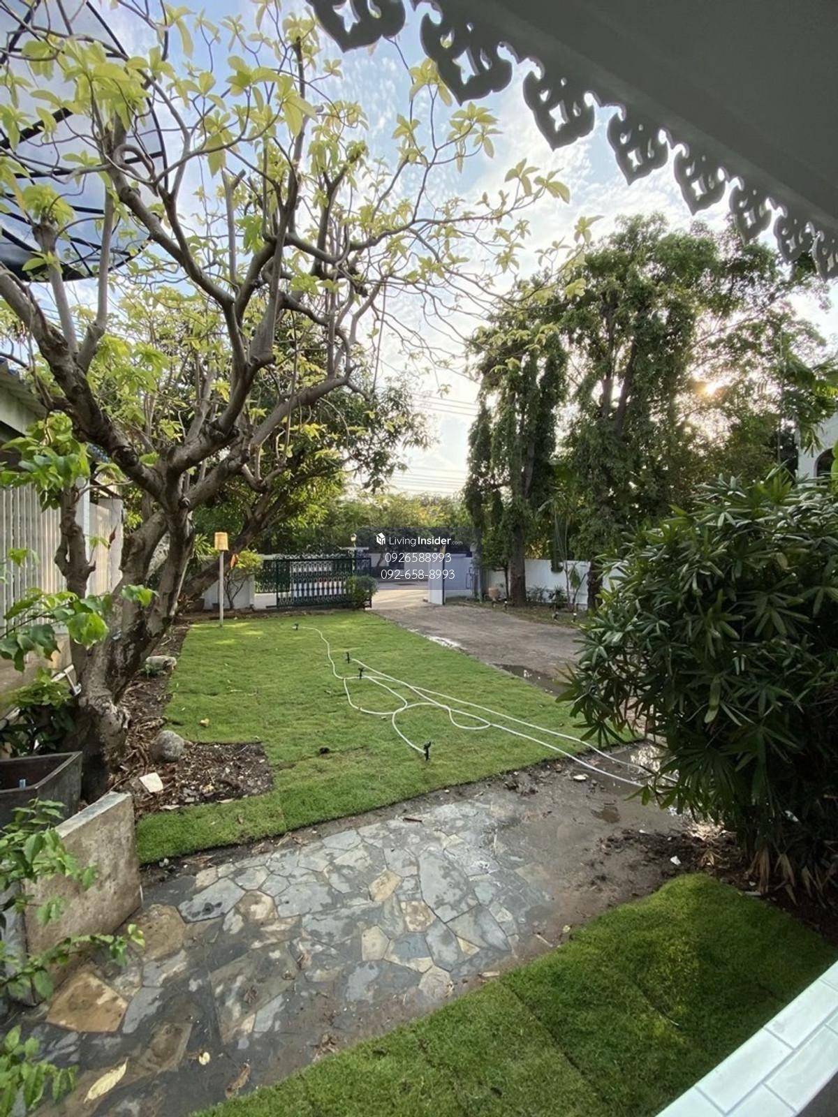 For rent, detached house, home office, 235 square wah, Soi Phatthanakan 30, near Phatthanakan Road and Suan Luang, Srinakarin. Loading...