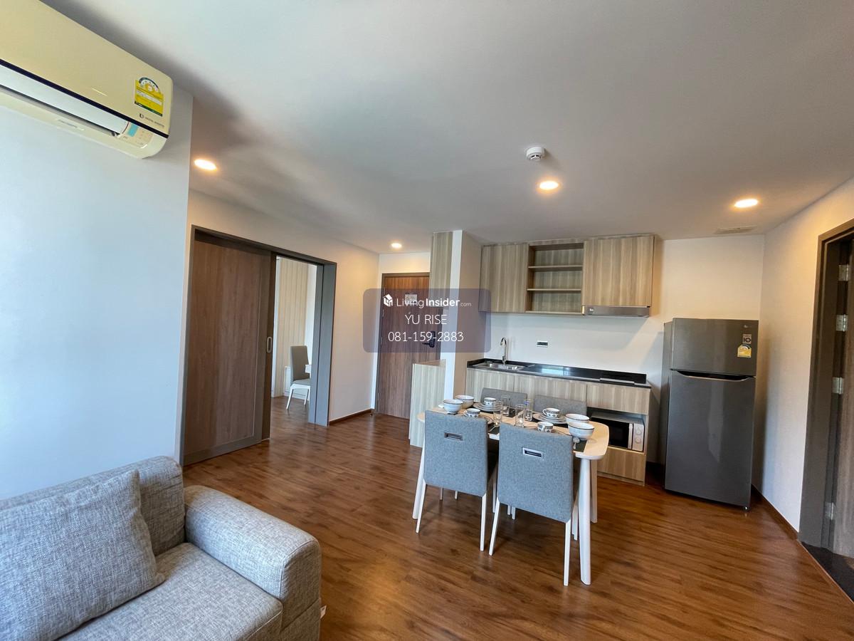 For sell stasia residence 2 bedroom conner unit fully furnished Loading...