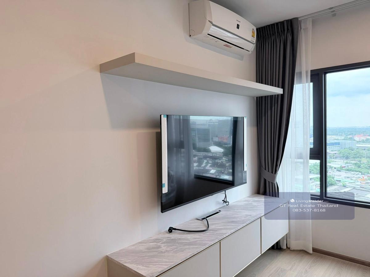 Condo Life Rama 4 - Asoke, convenient travel, near BTS, there is a shuttle, beautiful room, fully furnished, ready to move in. Loading...