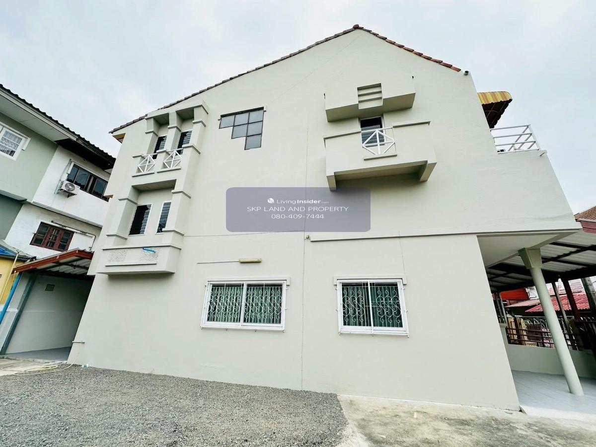 ให้เช่าทาวน์โฮม หมู่บ้านเกษรา คลาสสิคโฮม ซอยเสรีไทย ใกล้แฟชั่นไอส์แลนด์ และรถไฟฟ้า mrt สีชมพู  Loading...