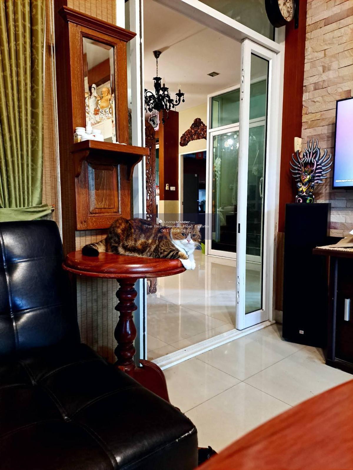 ให้เช่า บ้านเดี่ยว 3 ชั้น พุทธมณฑลสาย 3 Loading...