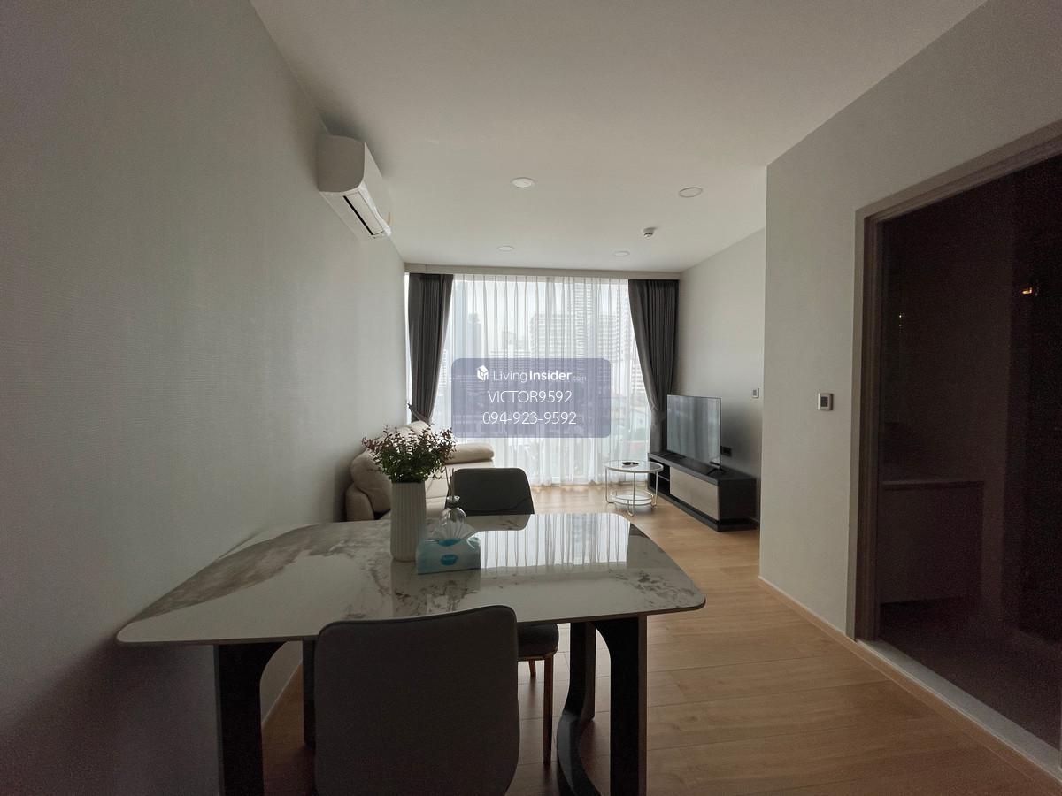 ขายคอนโด Chewathai Residence Thonglor ทำเลทองหล่อ 20 เดินถึงได้ทั้งเอกมัย-ทองหล่อ เงียบสงบ เป็นส่วนตัว พร้อมอยู่ Fully Fitted พร้อมเฟอร์ฯ เครื่องใช้ไฟฟ้า ครบ Loading...