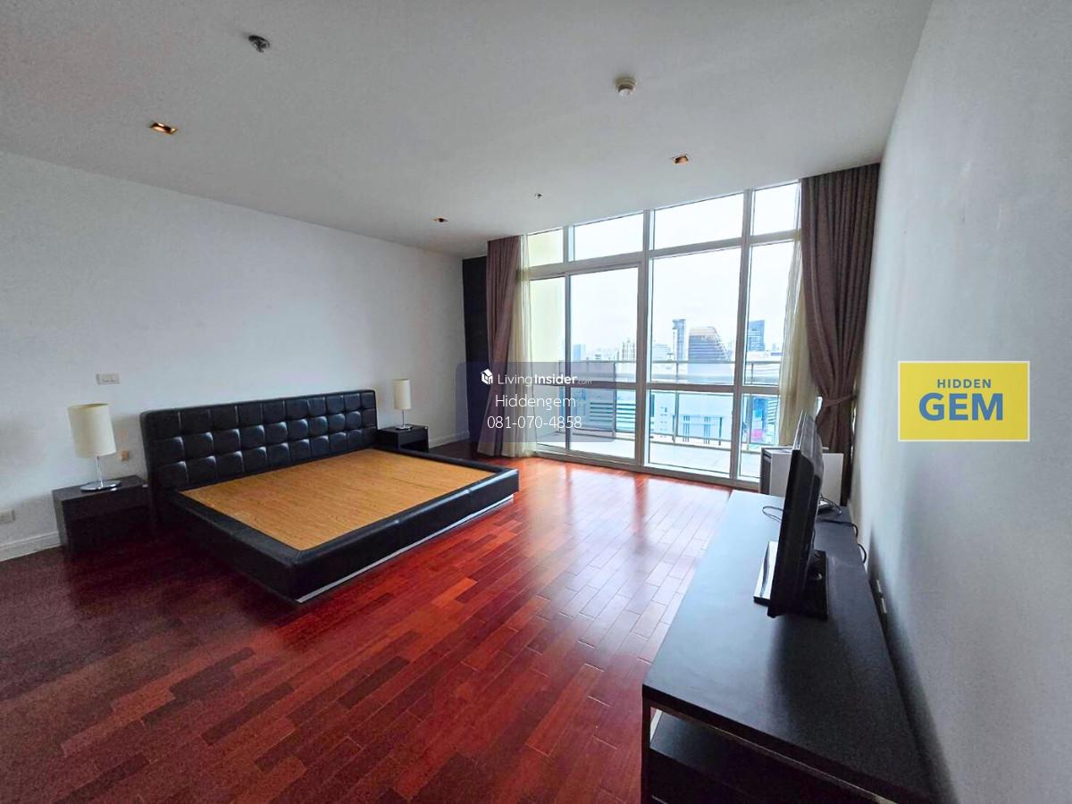 🔥🔥Ready to move in!!🔥🔥 196 sq.m. 3br 3ba / maid' ;s room (150,000 thb/m) Loading...