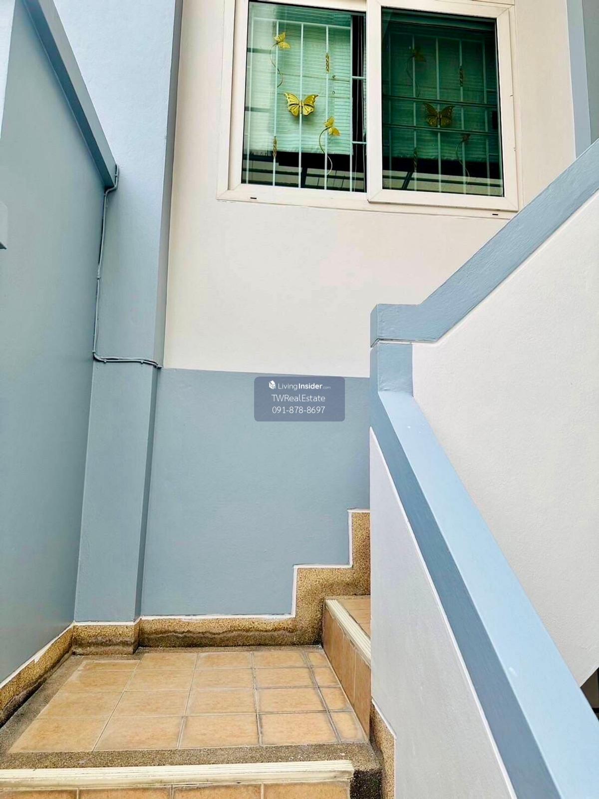 ขายทาวน์เฮ้าส์ 3 ชั้น Merit Place ลาดพร้าว 87 | ทำเลเลียบด่วน เดินทางสะดวก เข้าออกได้หลายทาง คุ้มค่าพร้อมเข้าอยู่ Loading...