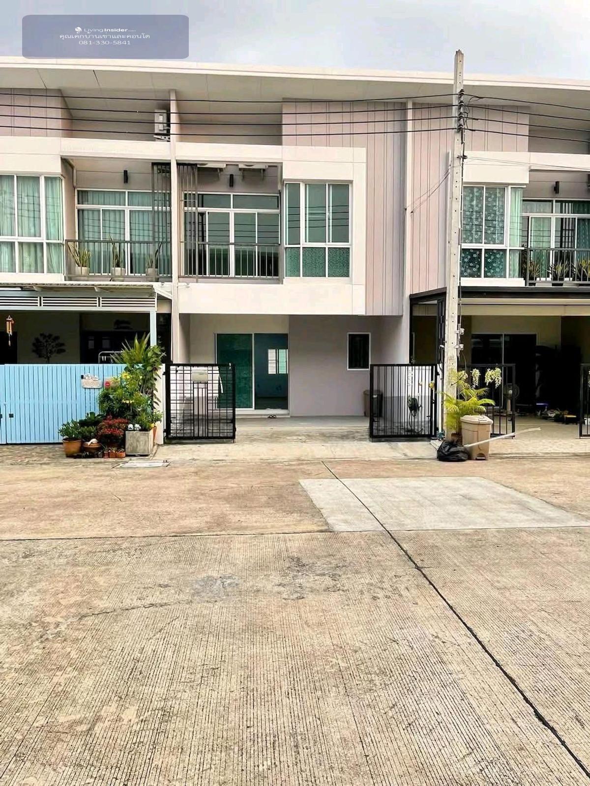 ð āđāļāļĨāđ Fashion Island āđāļĨāļ° The Promenade āđāļāļāļāđāļēāļ Spring āļāļēāļāđāļāļĢāļāļāļēāļĢ āļāļĢāļīāļāļŠāļīāļĢāļī (Prinsiri) Loading...