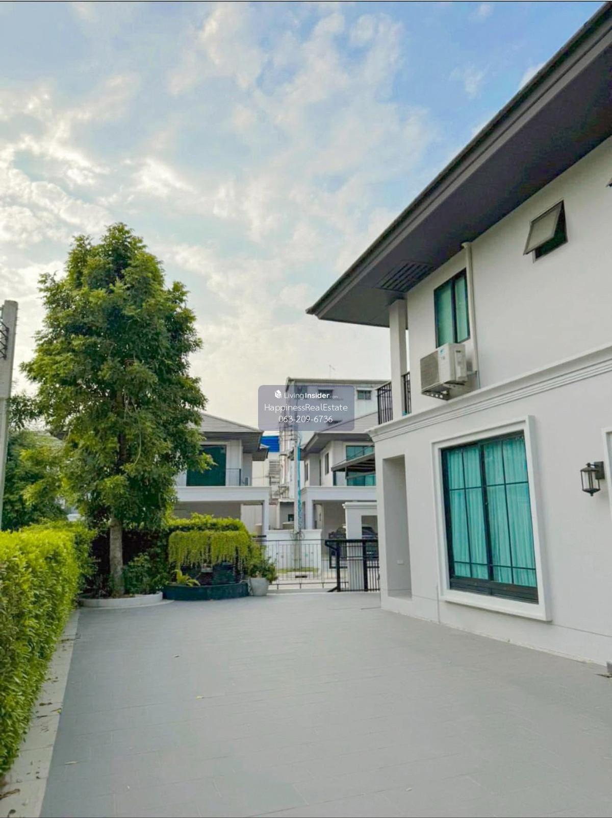 ✨🏡 Beautiful house for sale, outside corner plot, lots of space next to the house, Phatthanakan location, selling with furniture. Loading...