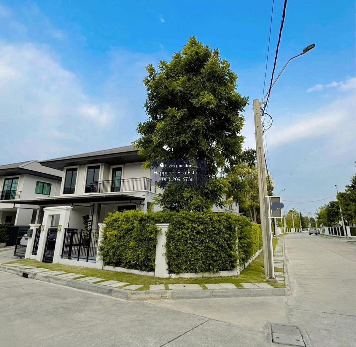 ✨🏡 Beautiful house for sale, outside corner plot, lots of space next to the house, Phatthanakan location, selling with furniture. Loading...