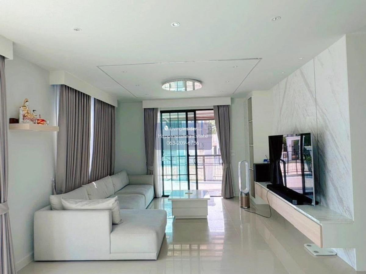 ✨🏡 Beautiful house for sale, outside corner plot, lots of space next to the house, Phatthanakan location, selling with furniture. Loading...