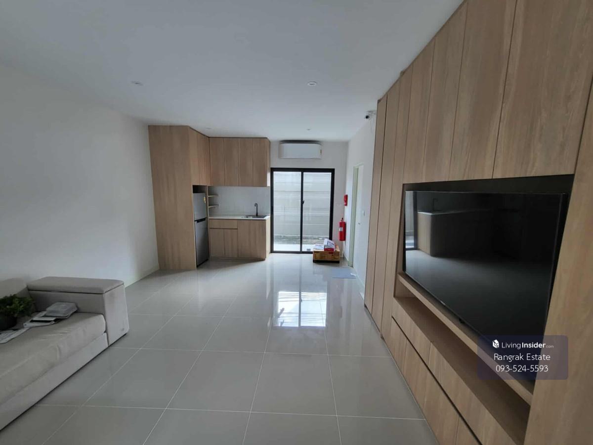 💥CP-9268💥 Townhome for rent, Baan Klang Muang Sukhumvit - Onnut, built-in, complete with furniture and appliances 👉 Add Line @mastercondo Loading...