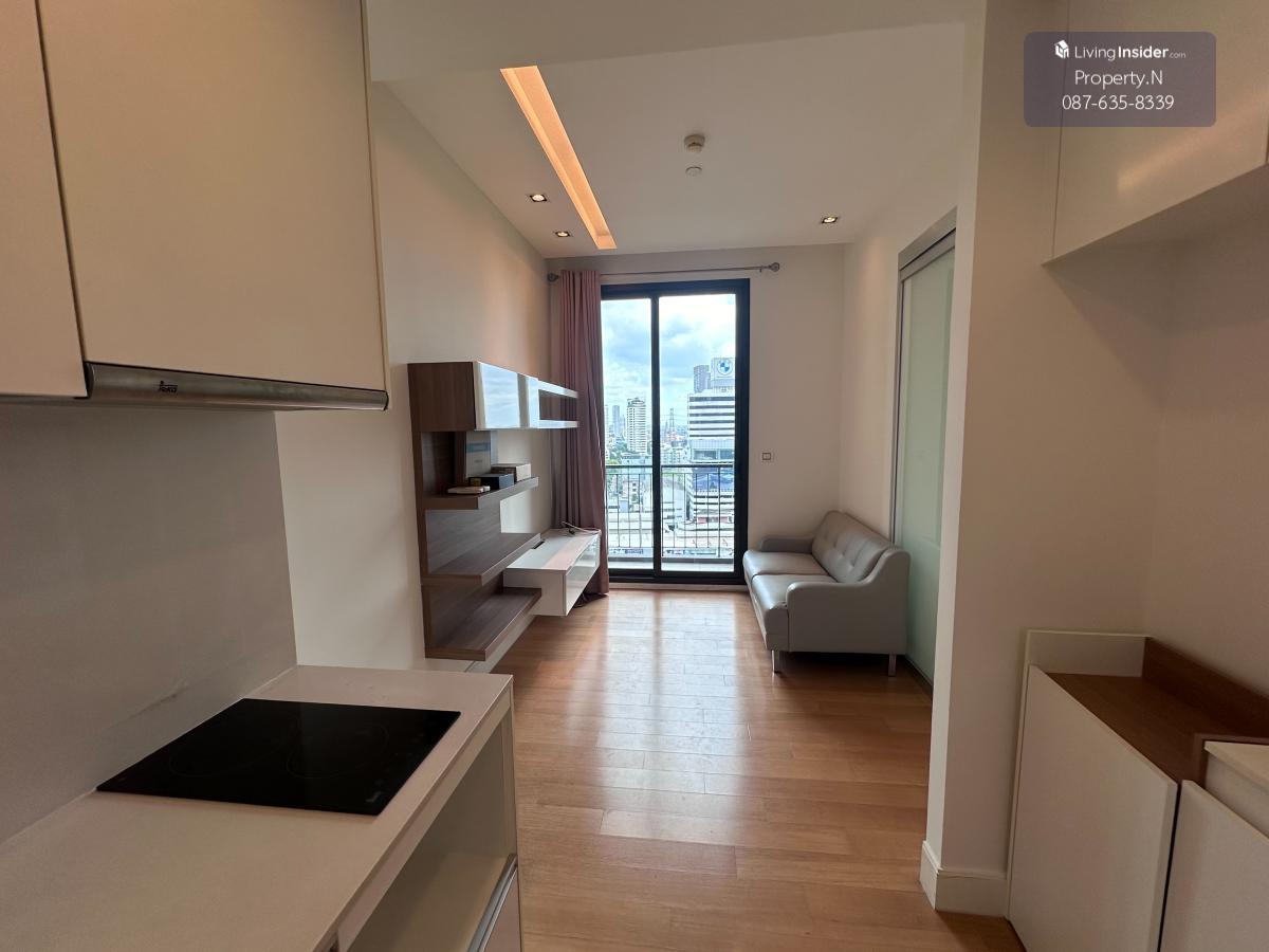 Condo in the heart of Mo Chit! 31 sq.m. priced at only 2.59 million THB, ready to move in.Close to BTS/MRT, swimming pool, fitness center, everything you need! Loading...