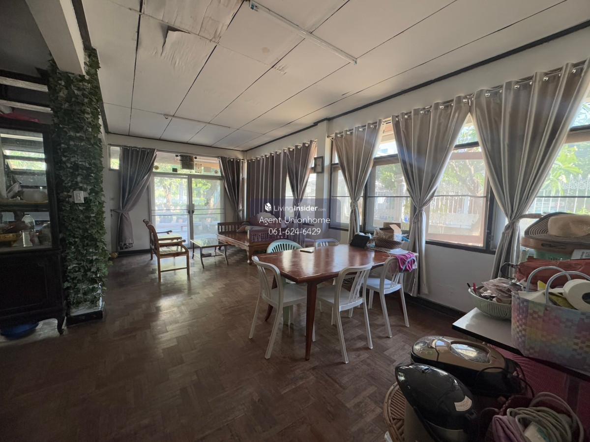 ให้เช่าบ้านเดี่ยว 2 ชั้น พร้อมที่ดิน ซอยสุขุมวิท 97/1 ถนนสุขุมวิท (N.1543) Loading...